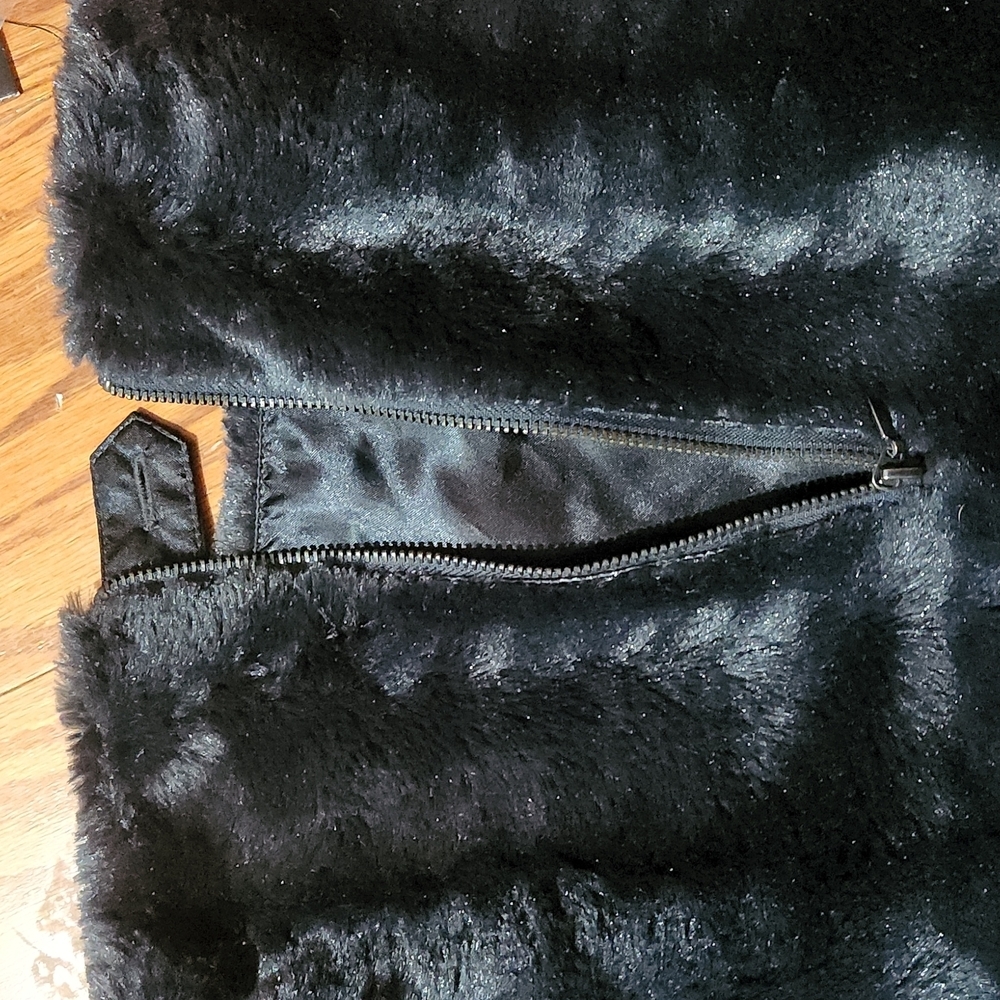 Skirt - Picture 3 of 4